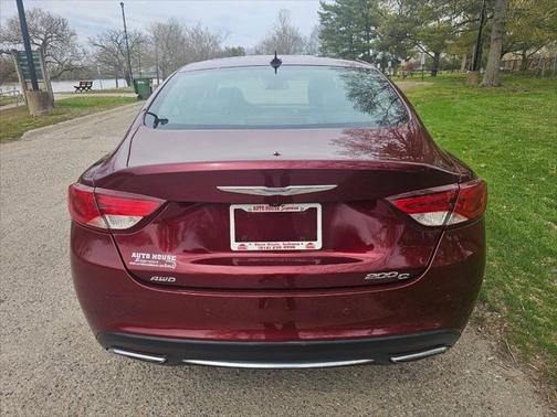 2016 Chrysler 200 C