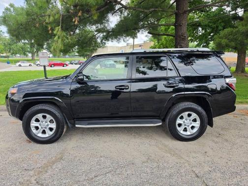 Attitude Black Metallic 2015 Toyota 4Runner SR5 Premium