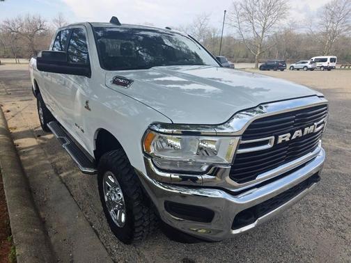 Bright White Clearcoat 2021 RAM 2500 Big Horn Crew Cab 4x4 6'4' Box