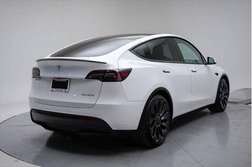 2023 Tesla Model Y Performance Dual Motor All-Wheel Drive