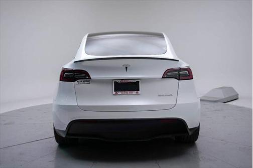2023 Tesla Model Y Performance Dual Motor All-Wheel Drive