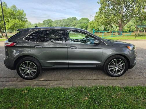 Carbonized Gray Metallic 2021 Ford Edge Titanium