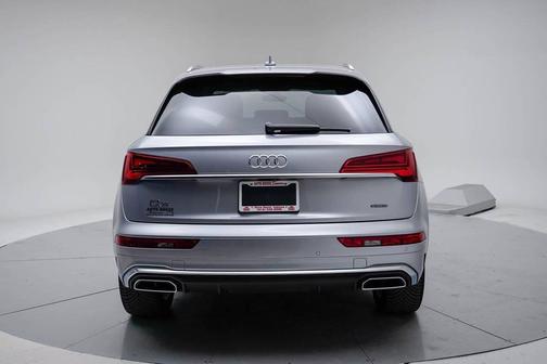 2022 Audi Q5 45 S line Premium Plus