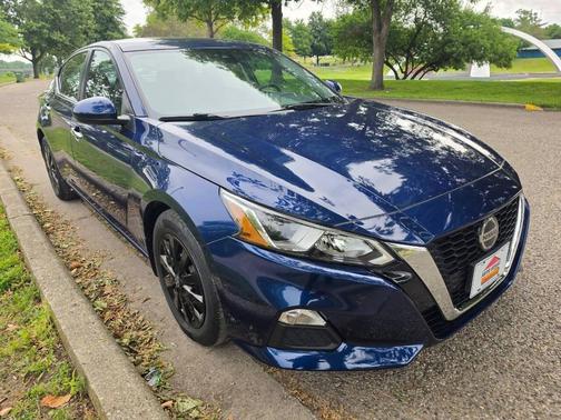 Deep Blue Pearl 2021 Nissan Altima S FWD