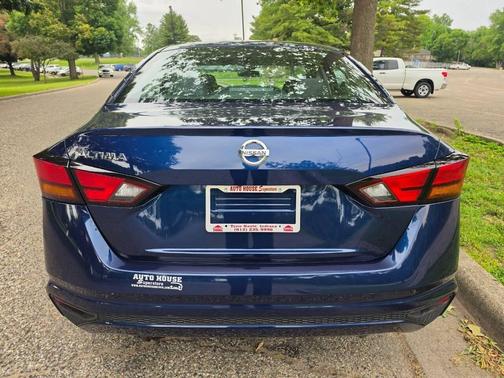 Deep Blue Pearl 2021 Nissan Altima S FWD