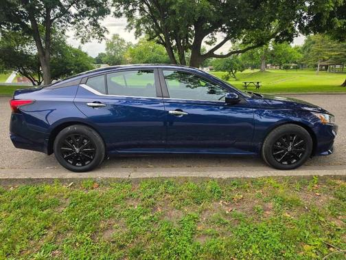 Deep Blue Pearl 2021 Nissan Altima S FWD