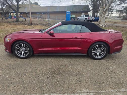 2016 Ford Mustang EcoBoost Premium