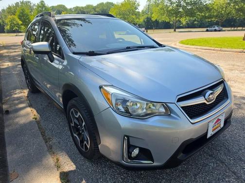 Ice Silver Metallic 2016 Subaru Crosstrek 2.0i Premium