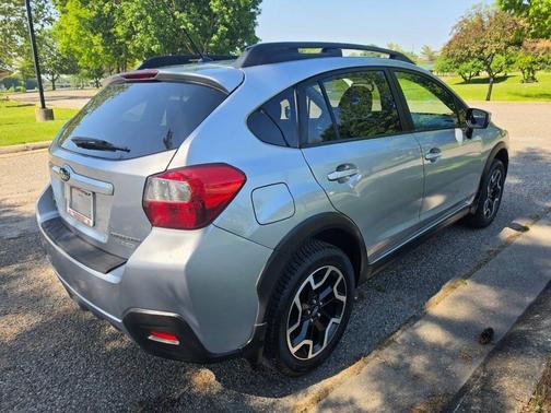 Ice Silver Metallic 2016 Subaru Crosstrek 2.0i Premium