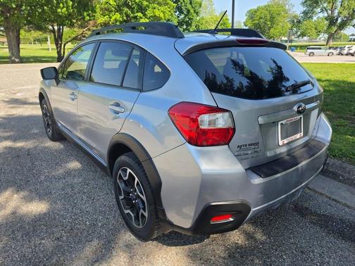 Ice Silver Metallic 2016 Subaru Crosstrek 2.0i Premium
