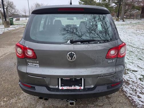 2011 Volkswagen Tiguan S