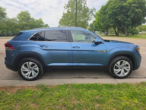 Blue 2020 Volkswagen Atlas Cross Sport 3.6L V6 SEL 4MOTION