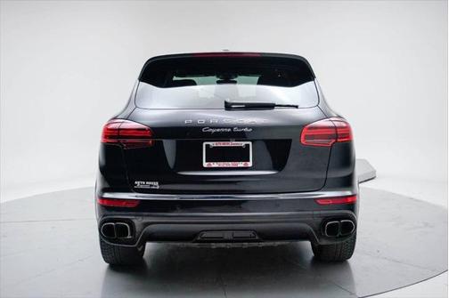 2015 Porsche Cayenne Turbo