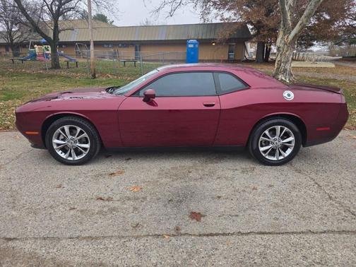 2021 Dodge Challenger SXT