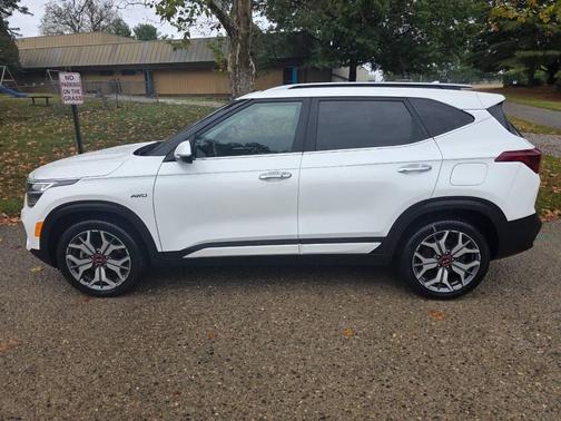 2021 Kia Seltos SX Turbo