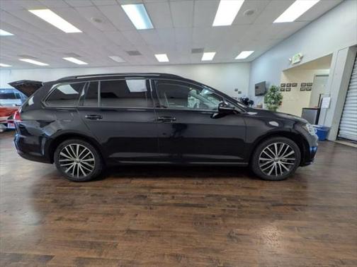 2018 Volkswagen Golf SportWagen TSI S