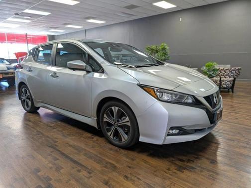 2022 Nissan Leaf SV 40 kWh