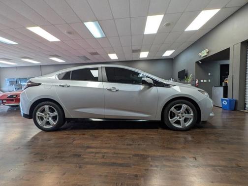 2018 Chevrolet Volt LT