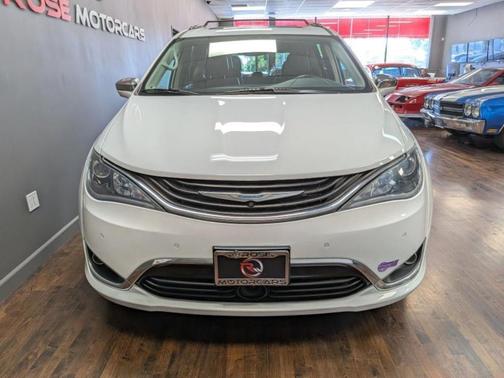 2019 Chrysler Pacifica Hybrid Limited