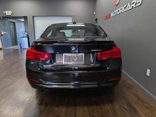 2016 BMW 320 i