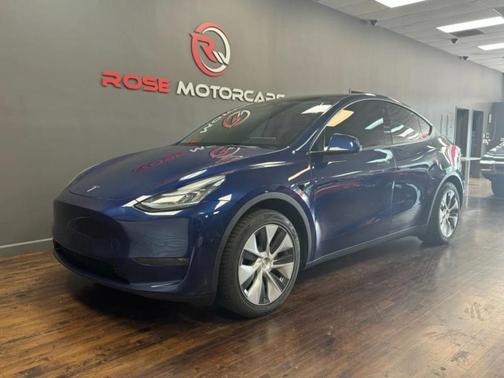 2021 Tesla Model Y Standard Range Rear-Wheel Drive