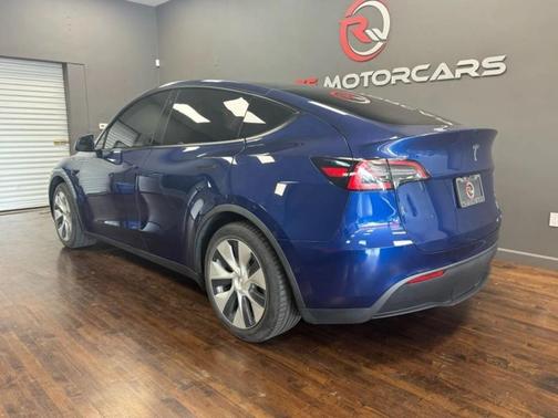 2021 Tesla Model Y Standard Range Rear-Wheel Drive