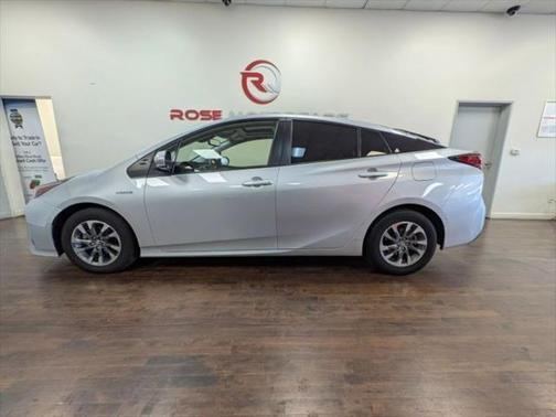 2022 Toyota Prius L