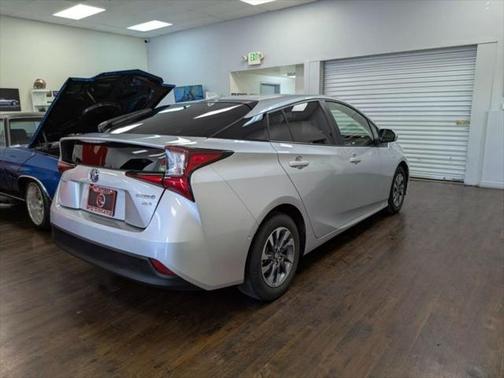 2022 Toyota Prius L