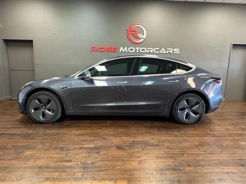2019 Tesla Model 3 Standard Range