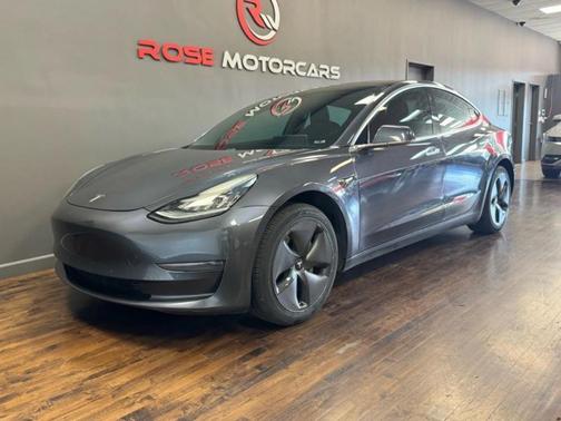 2019 Tesla Model 3 Standard Range