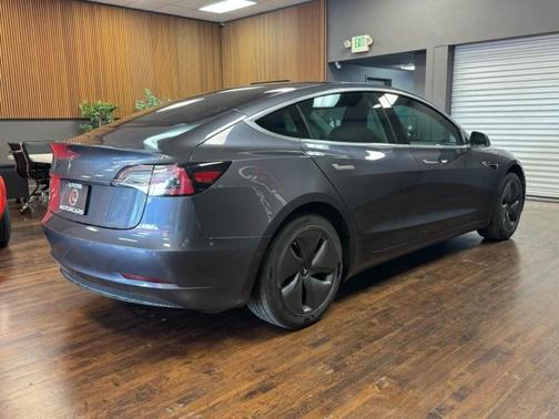 2019 Tesla Model 3 Standard Range