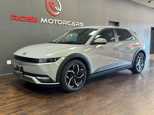 2024 Hyundai IONIQ 5 SE