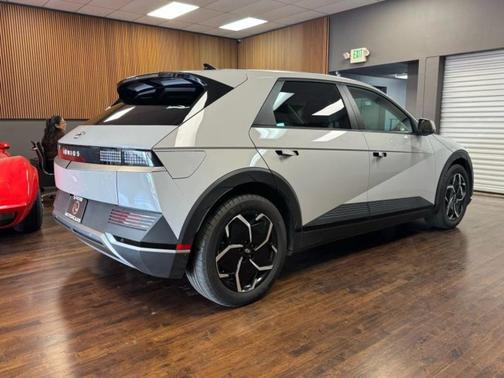 2024 Hyundai IONIQ 5 SE