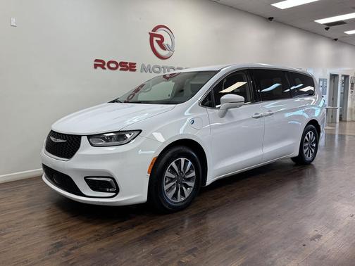 2022 Chrysler Pacifica Hybrid Touring L