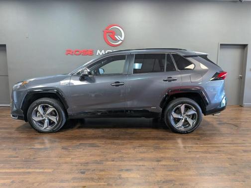 2022 Toyota RAV4 Prime SE