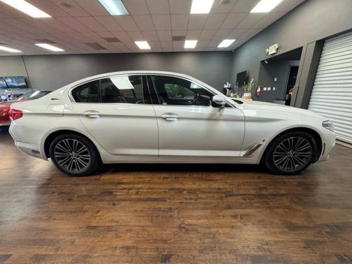 2019 BMW 530e iPerformance