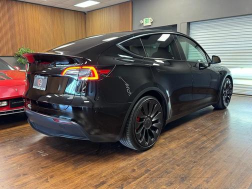 2023 Tesla Model Y Performance Dual Motor All-Wheel Drive