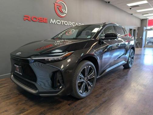 2023 Toyota bZ4X Limited