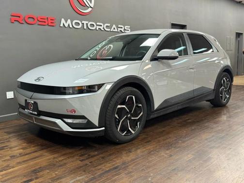 2024 Hyundai IONIQ 5 SE