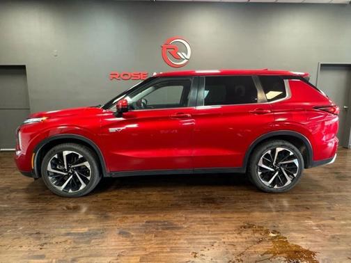 2023 Mitsubishi Outlander PHEV SE S-AWC