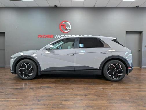 2022 Hyundai IONIQ 5 SE