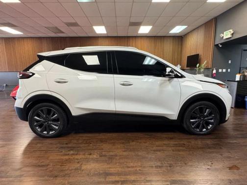 2023 Chevrolet Bolt EUV FWD LT