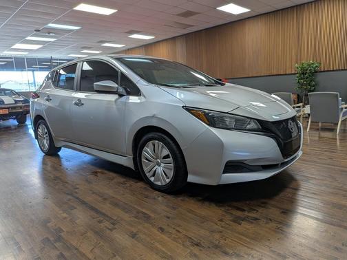 2023 Nissan Leaf S 40 kWh