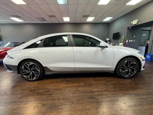 2023 Hyundai IONIQ 6 SEL