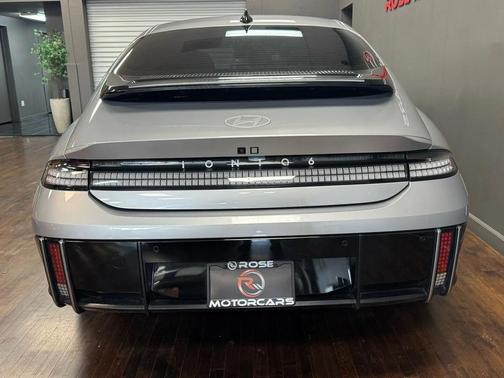 2023 Hyundai IONIQ 6 Limited