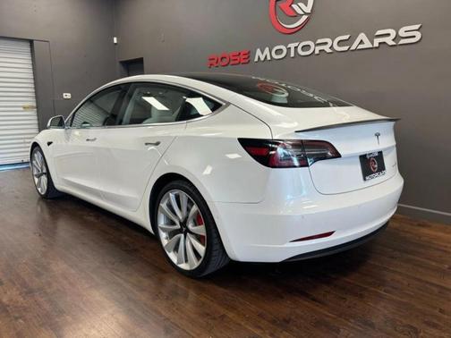 2018 Tesla Model 3 Performance