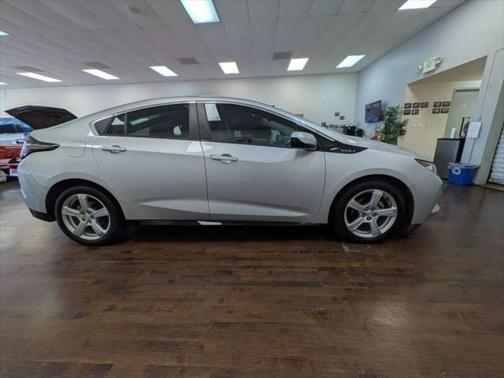 2018 Chevrolet Volt LT