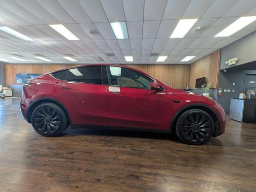 2022 Tesla Model Y Performance Dual Motor All-Wheel Drive
