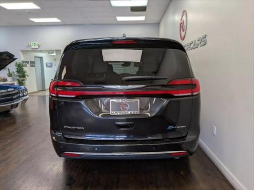2021 Chrysler Pacifica Hybrid Touring L
