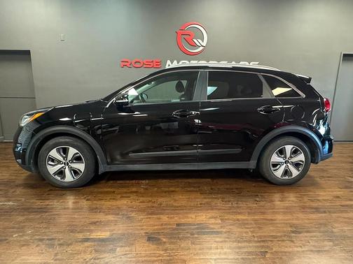 Aurora Black Pearl 2019 Kia Niro EX Premium